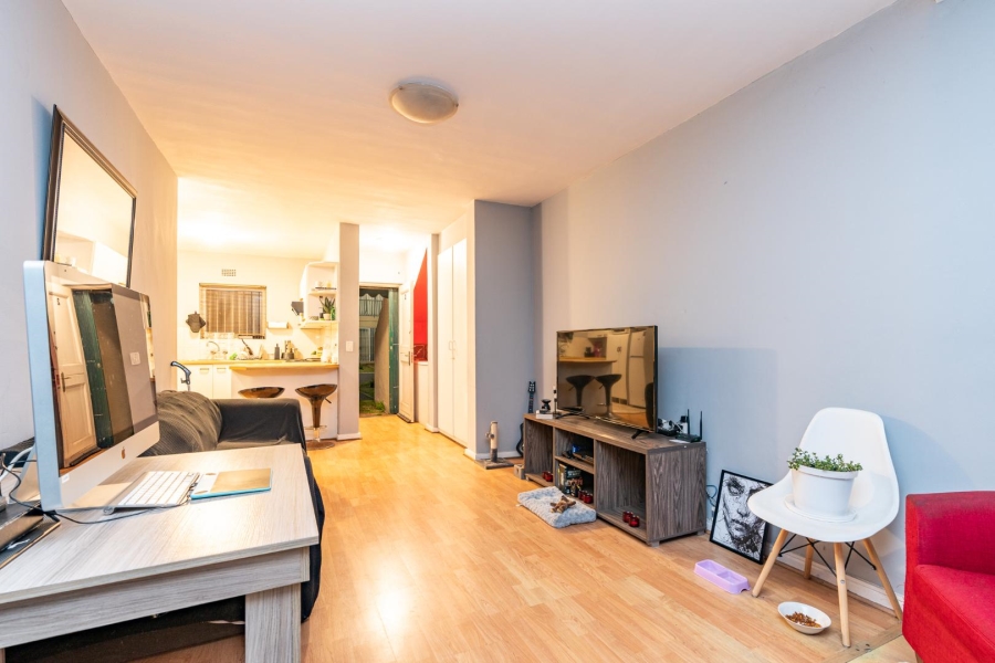 To Let 1 Bedroom Property for Rent in Kenilworth Western Cape